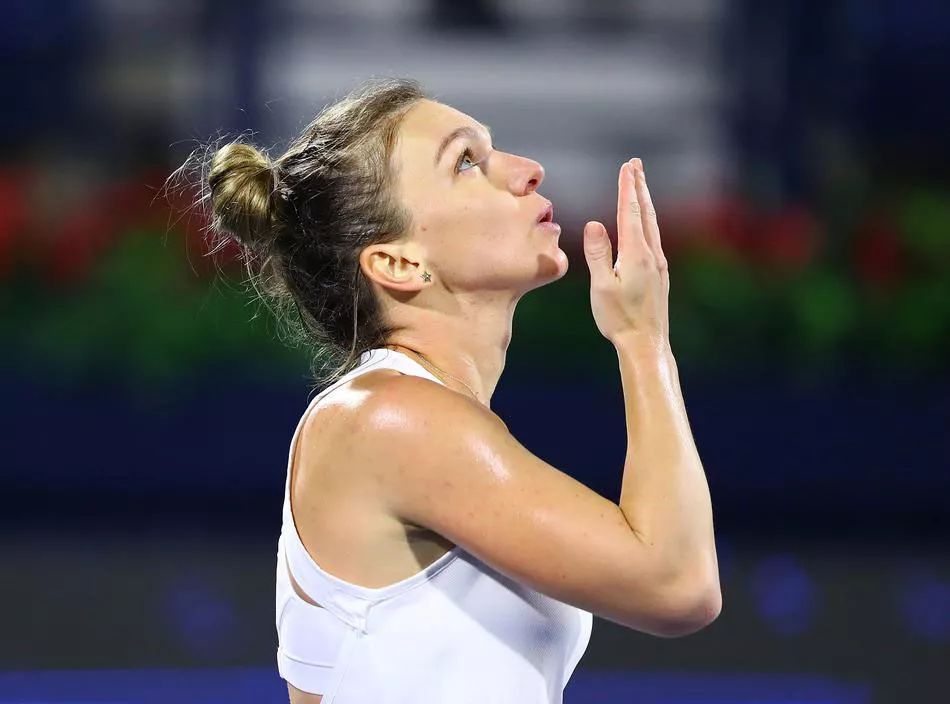 穆古鲁扎连续二十场比赛得分超过比赛规则变更，拜仁不断突破！的简单介绍